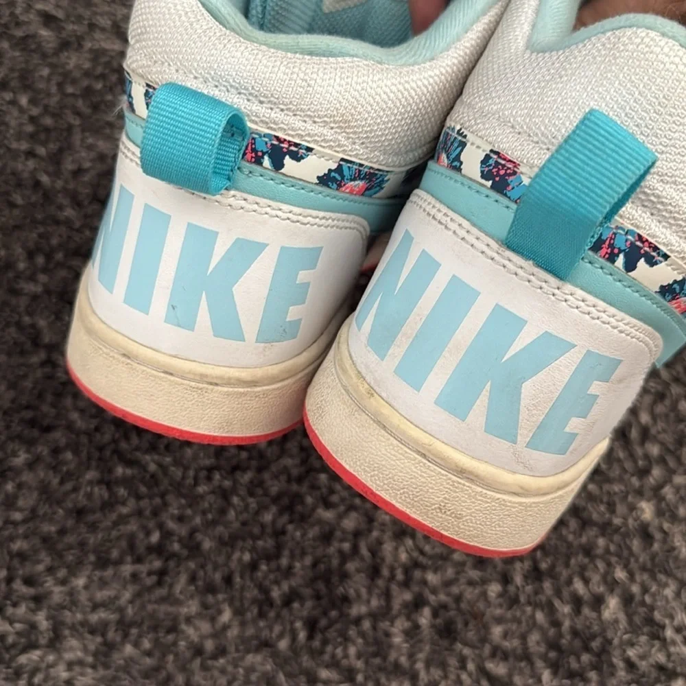 Nike Court Borough Low Shoes Kids Size 6.5  Youth White Pink Floral